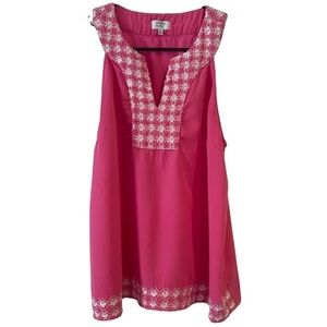 Crown and Ivey Pink White embroidered sleeveless top size Medium